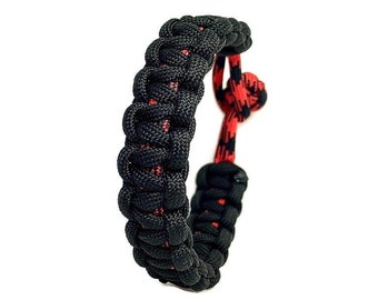 Engineered Red & Black Paracord Bracelet with Diamond Knot
