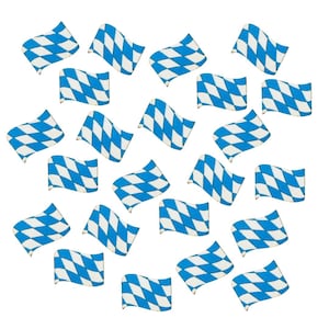Könnte beinhalten: Eine Sammlung von blau-weißen bayerischen Flaggen, auch bekannt als "Bayerischer Diamant", verstreut auf weißem Hintergrund.