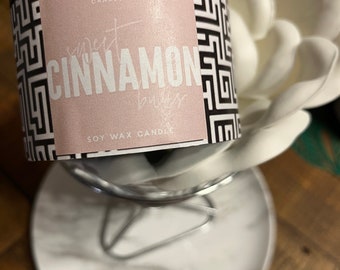 Cinnamon Bun Soy wax candle. 8 oz black tin