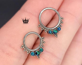 Anillo de septum de ópalo de titanio G23: Piercing con cierre de clic plateado (1,2 mm)