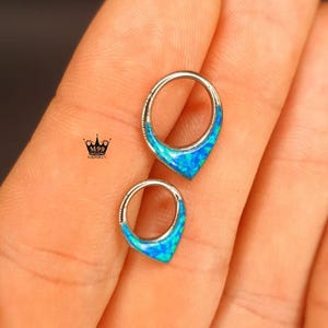 G23 Titanium Opal Clicker ring 16G/ thick V septum piercing/ High quality Titanium piercings / 8mm 10mm clicker piercing/ Opal septum ring