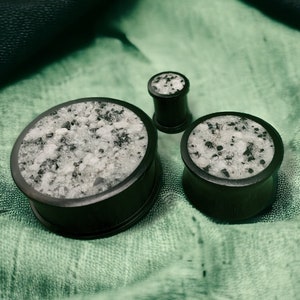 Black Ebony Wood Tourmaline Plug, Tourmaline Ear Gauges, Handcrafted plug and tunnel earrings, Custom wood gauges, high quality custom plugs