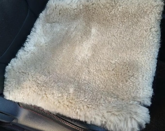 Cojín de asiento de coche de piel de oveja auténtica, funda de asiento de lana suave