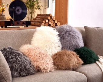 Double-Sided Mongolian Lamb Fur Round Pillow – 16" Decorative Cushion
