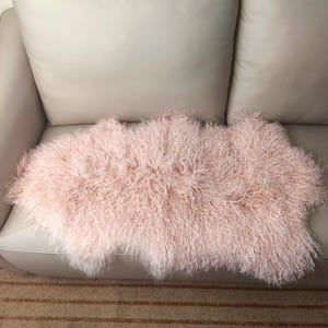 Véritable véritable couverture en fourrure d'agneau du Tibet / de Mongolie - Rose layette