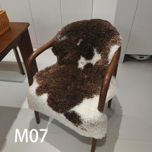 Pelliccia di agnello maculata – Tappeto in pelle di pecora naturale, coperta per la casa