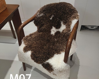 Alfombra de piel de cordero con manchas: piel de oveja natural, decoración del hogar