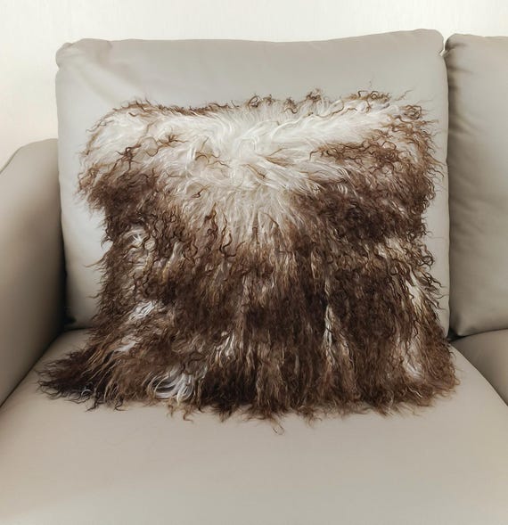 Natural Spotted Mongolian Lamb Fur Pillow Cover – Soft Decorative Cushion