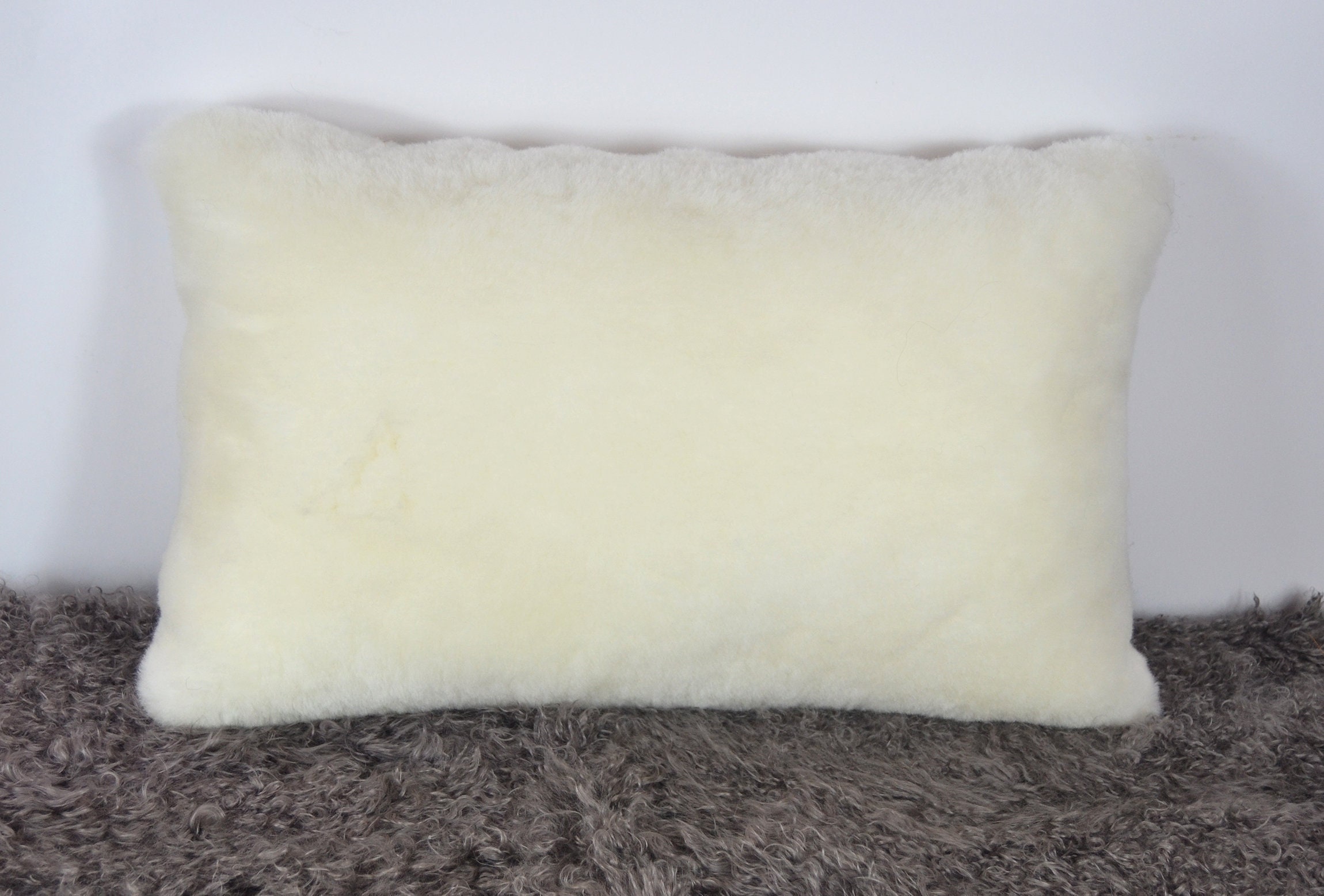 DOUBLE SIDED FUR Real Genuine Shearling Wool Pillow Natural White