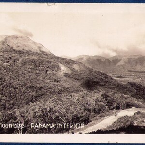 Tarjeta Postal 1945 Panamá El Valle Montañas 1945 Blanco y Negro Foto Panamá Interior.. Foto rara.. Sc 804 Cancelación de la Marina de los EE. UU. Jun 9,1945