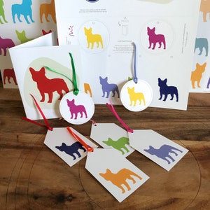 Franse Bulldog-kaart en cadeaukaartjes • Direct afdrukbare download • Zelf afdrukken PDF • Kaart en zes cadeaukaartjes • Kleurrijke Frenchie-tags