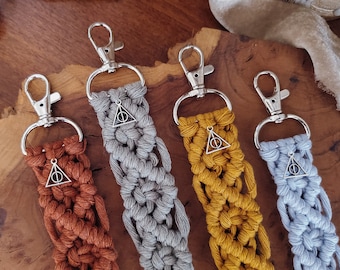 Wizards House Keychain | Brave | Wise | Loyal | Ambitious | Magical Keychain | Wizard Keychain | Macrame Keychain