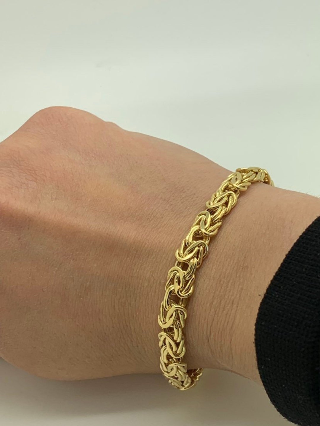 【Monday Edition】EVERYDAY GOLD BRACELET 1 il_1080xN.1837967172_k7d2.jpg