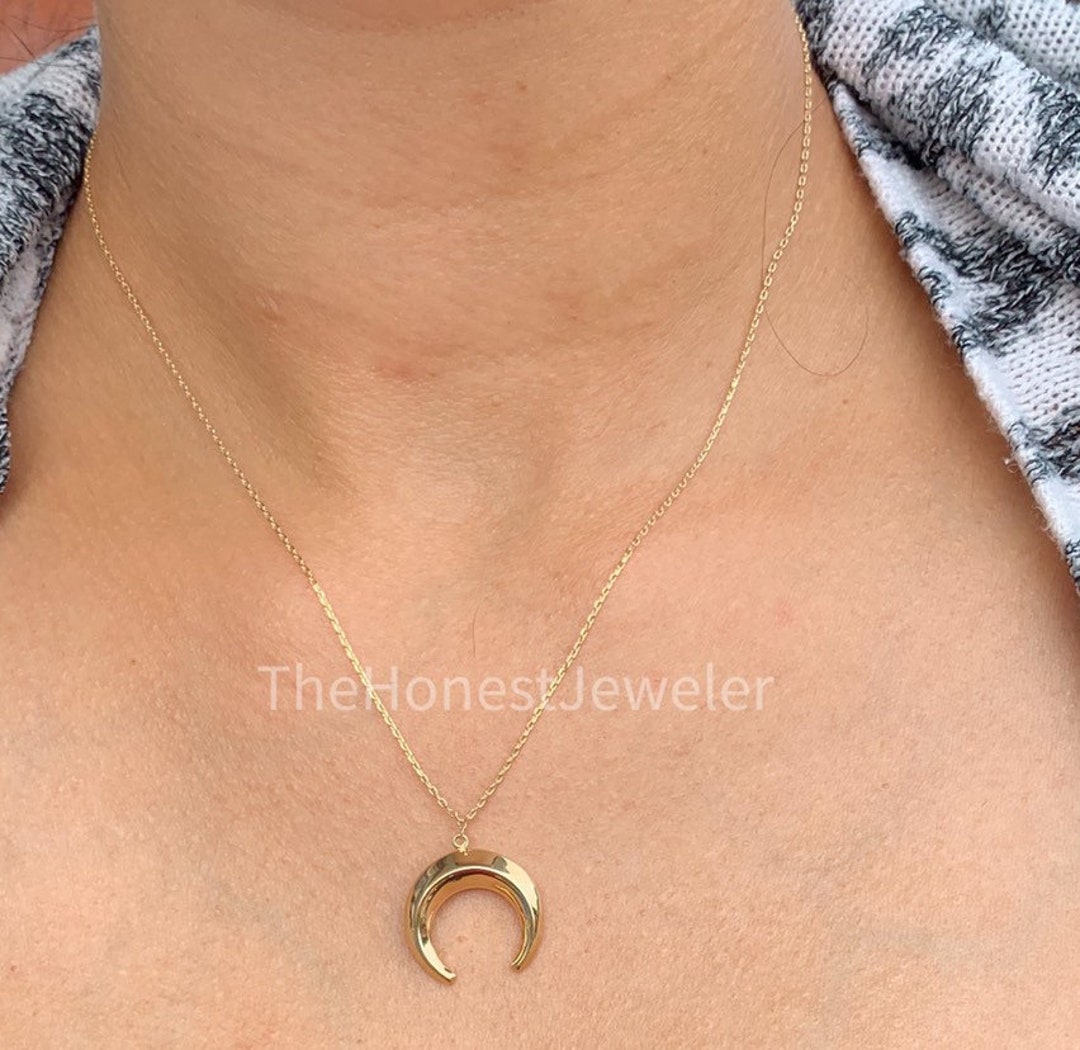 14k Yellow Gold Upside Down Moon Necklace Horse Shoe 