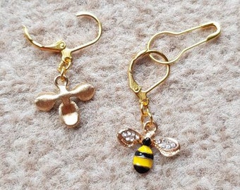 Bee stitch markers set, Progress keepers, Bee earrings, Golden bees, Knitting stitch markers set, Knitting marker