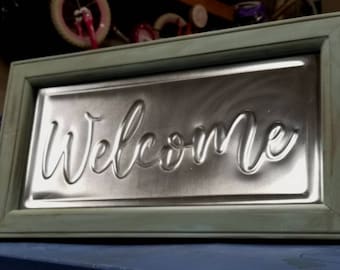 Charming Metal Welcome Sign - Rustic Word Art for Farmhouse Vibes