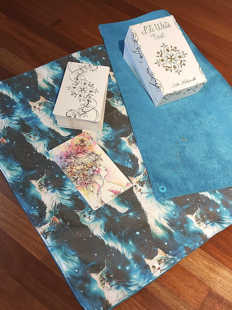 Tapis Oracle Tapis De Tarot En Flanelle (49x49cm Ou 75x75cm) - Pour Divination & Jeux ésotériques Tapis De Tarot Boutique