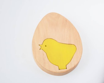 egg wooden toy, chicken wooden toy, waldorf inspired wooden toy, easter decoration, spring natural table decor, wooden egg, chick in an egg