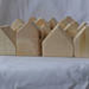 30 unfertige Blockhäuser aus Holz, unfertige Blockhäuser, Holzdorf, unfertige Holzblöcke, Holzbastelbedarf, Rohlinge