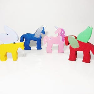 Unicorns and Pegasus toy set, wooden unicorn toy, Pegasus toy, wooden waldorf toy, open ended play set, imaginative play toy, wooden toys