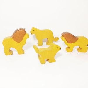 Set di giocattoli per famiglie di leoni in legno, leoni di legno, set di giocattoli ispirati ai leoni waldorf, regalo per bambini, set da gioco aperto, decorazione per l&#39;asilo nido, regalo di Natale
