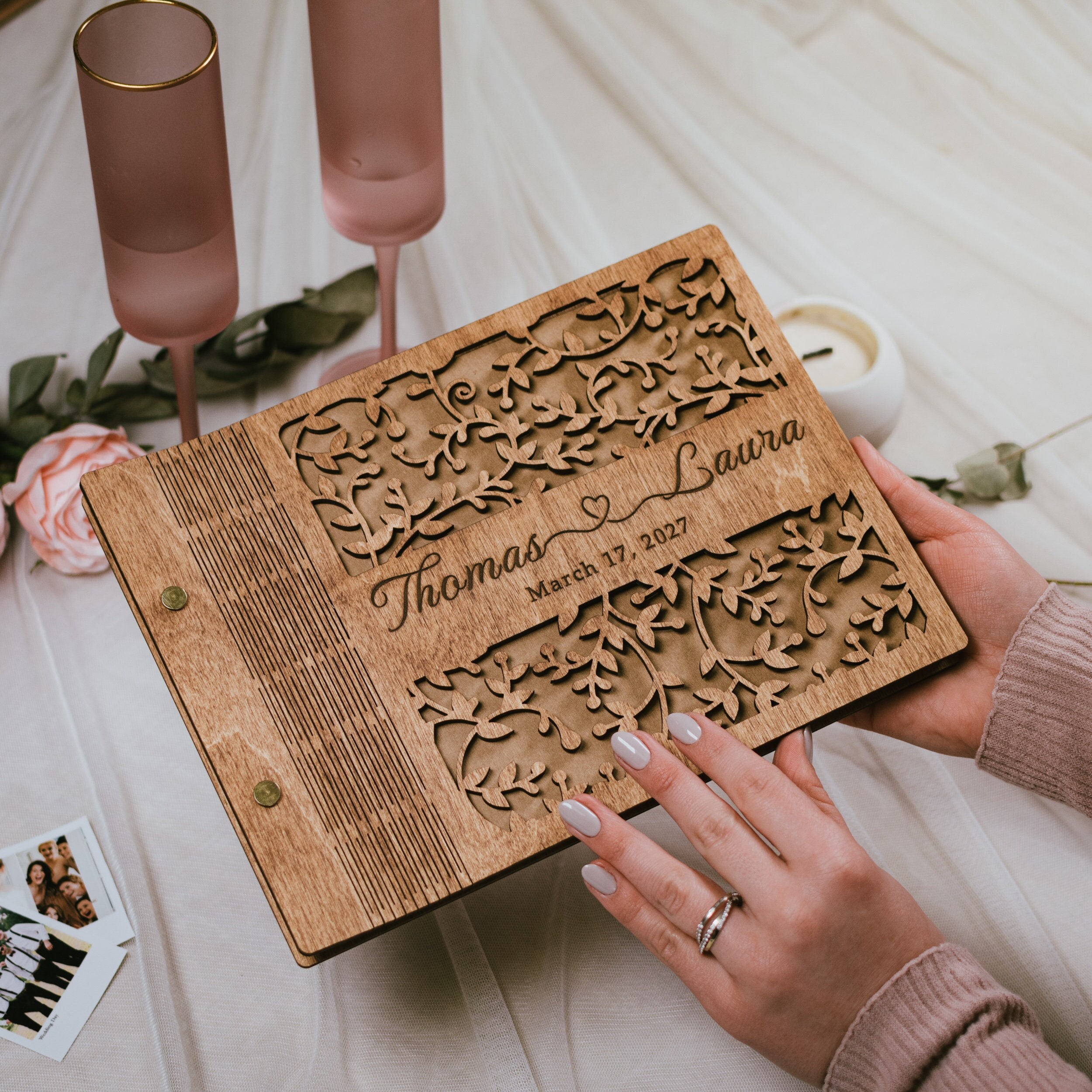 Álbum de fotos de madera, libro de visitas de boda, regalo romántico para ella, regalo del quinto aniversario de bodas, regalo personalizado, álbum familiar