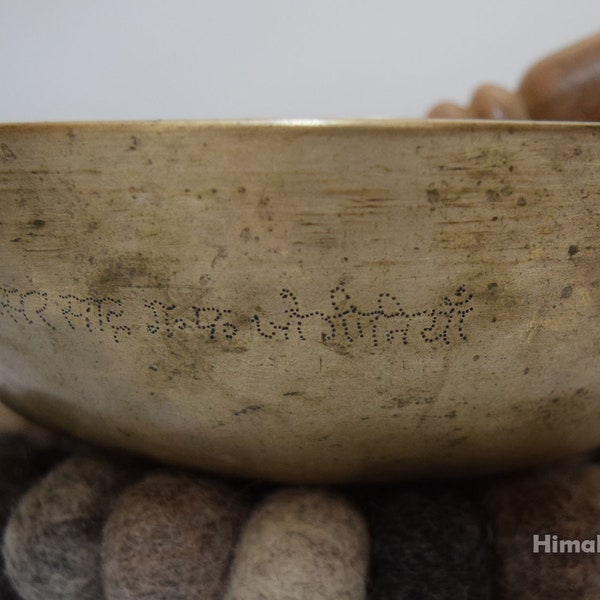 Antique Rare Thick Rim Antique Manipuri Tibetan Singing Bowl with inscriptions (Free Leather Mallet Felt Cushion)