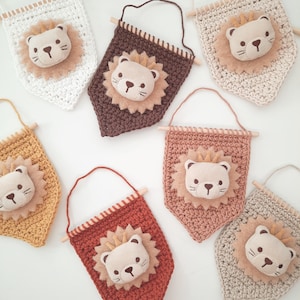Lion pennant, mini wall hanging lion, birthday gift, children&#39;s room decoration, pennant