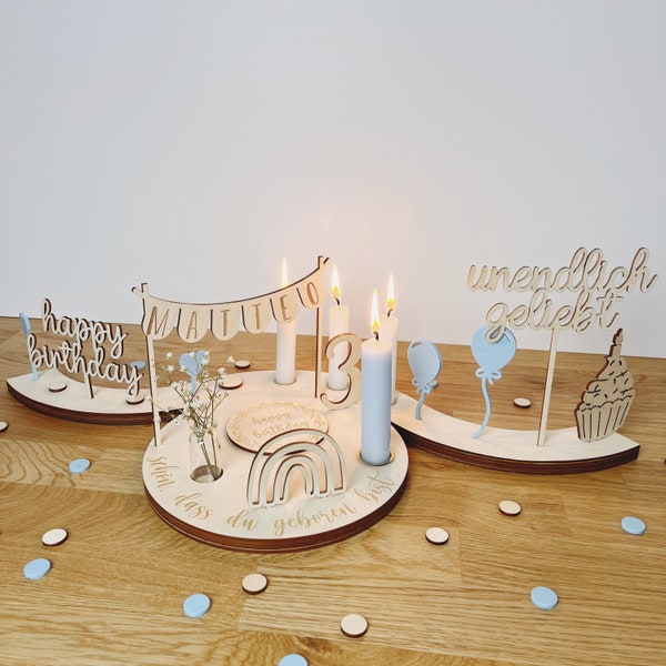 Personalisierter Geburtstagsteller pastellblau mit Vase und Kerze, Kerzenplatte, Geburtstagsbrettchen, Geburtstagstafel, Geburtstagskranz