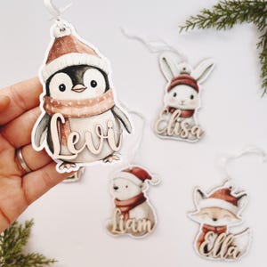 名前付きクリスマスペンダントペンギン - パーソナライズされたクリスマスボール - クリスマスギフトアイデア - クリスマスデコレーション