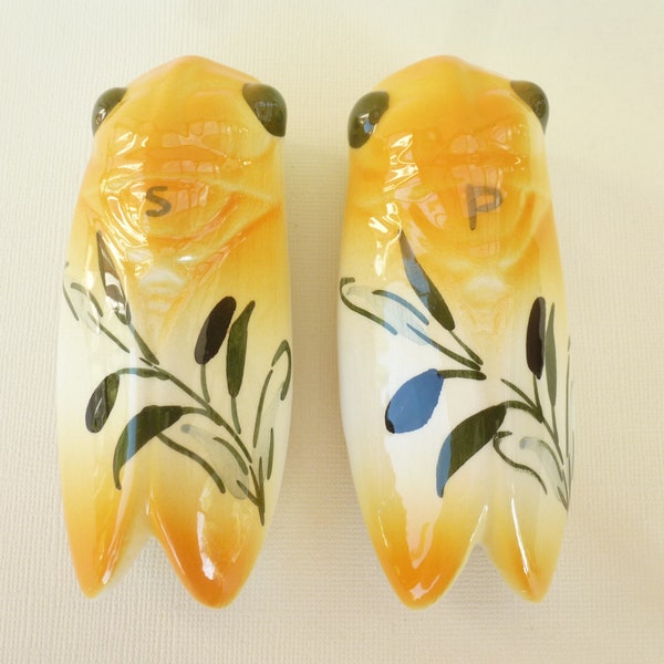 Only in France. Vintage salt and pepper shaker 2000 "Cigales", ceramic, yellow, green and black colors.