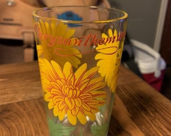 Vintage 1950s Boscul Peanut Butter Glass Chrysanthemum Tumbler