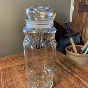 Planters Mr. Peanut Glass Canister