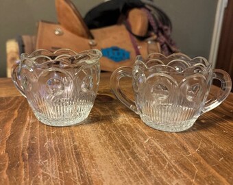 Juego de crema y azúcar de vidrio vintage