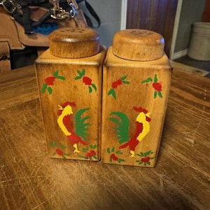 Vintage Rooster Wooden Salt and Pepper Shakers
