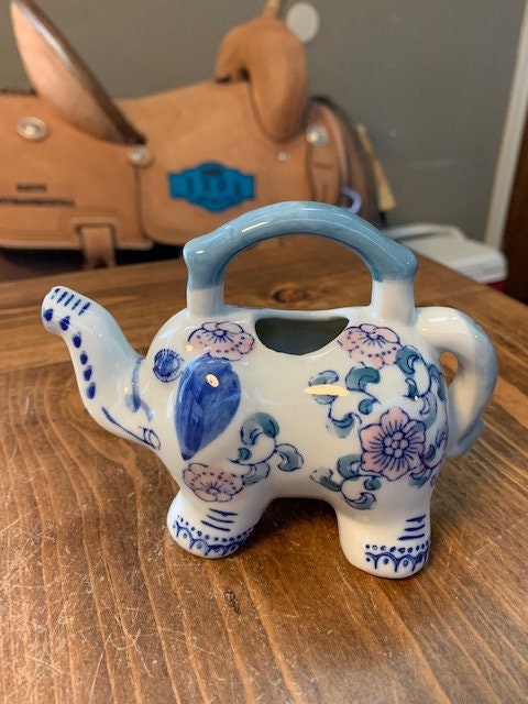 Delft Blue Elephant Creamer - Etsy