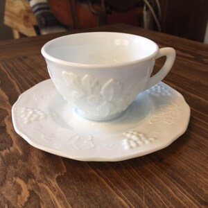 Vintage Colony Harvest Milk Glass Cups and Saucers, Indiana Glass Grape Design, tea, coffee Harvest Grapes