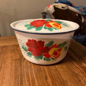 Floral Enamel Pot with Lid