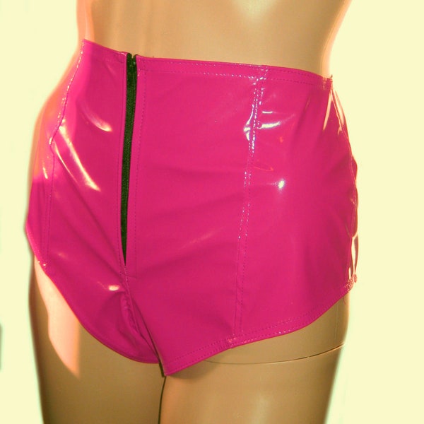 Damen- Wetlook- PVC Rot,pink,schwarze Hotpants, Shorts Alle Größen UK Made 6-30