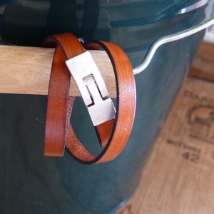 Leather bracelet - Rolled