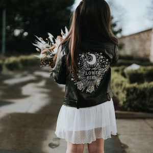 Cadeau fille d'honneur de la marraine filleule cadeau pour nièce Blouson en cuir noir Blouson moto Nom personnalisé Blouson en cuir pour fille