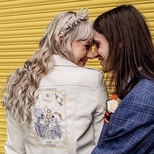 Chaqueta de cuero para novia con diseño de cartas del Tarot de los amantes, color crema, para cubrirse la cara, para boda, personalizada, para novia, con esqueletos