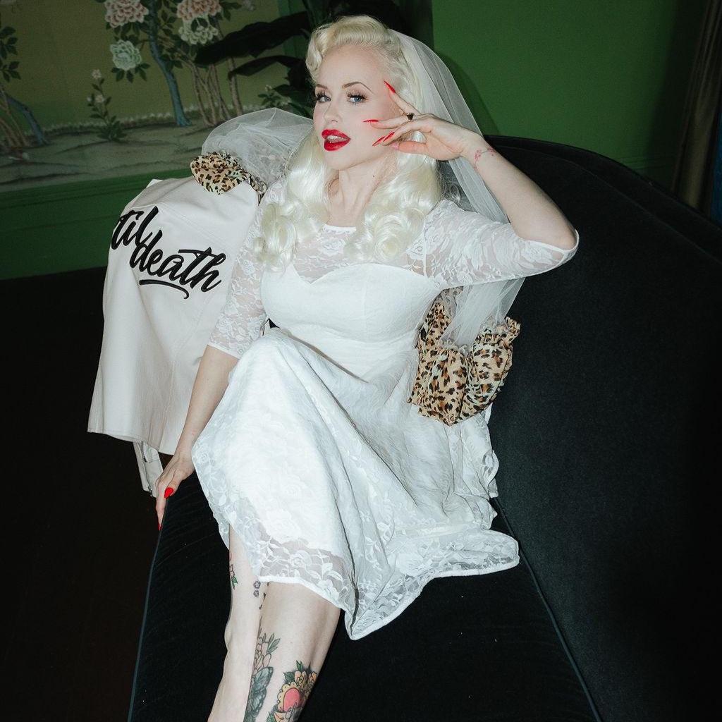rock and roll bridesmaid dresses A '60s Rock 'n' Roll Dream at Ballyvolane: Melissa and Eamon