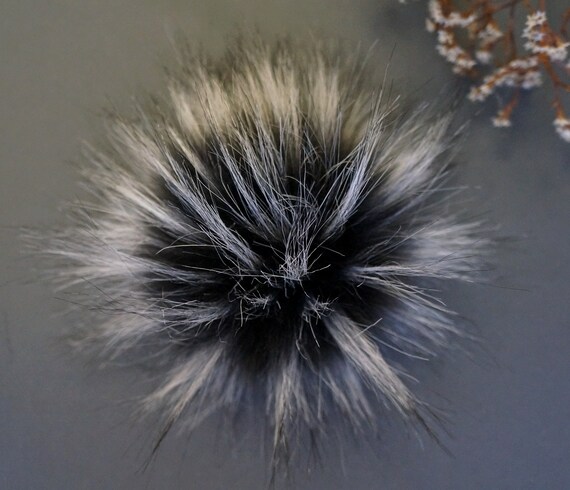 Fur Pom Pom Set 7 Pcs Faux Fur Pom Pom Pom Pom for Hat 