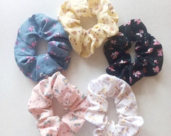 Floral Satin Scrunchie: Women's Hair Tie Ponytail Holder