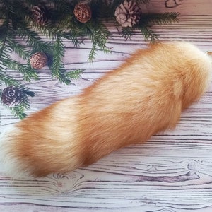 fox tail keychain, red fox tail, fur tail keychain, keyring tail, tail key ring, bag charm, orange fur keychain, gift for girlfriend