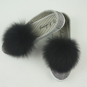 Pair shoe clips  Fur pom pom Shoe clips Fox fur pompom Pompoms suitable to clip them in shoes Pom pom clips Black pom pom