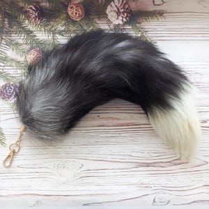 tail keychain, silver fox tail, tail key ring, fur tail keychain, fox tail keychain, fur pendant, keyring tail, keyring fluffy, fur keychain
