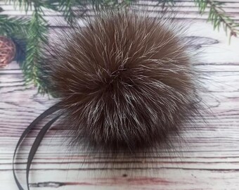 Silver Fox Pom Pom: Detachable Fluffy Ball for Hat