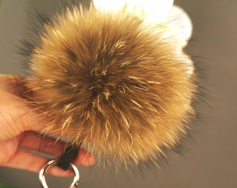 Large Raccoon Fur Pom Pom Keychain: Fluffy Bag Charm